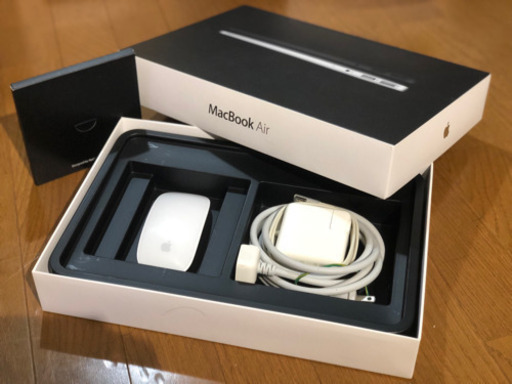 お店の受付やご自宅のインターネット用にApple MacBook Air 11インチ