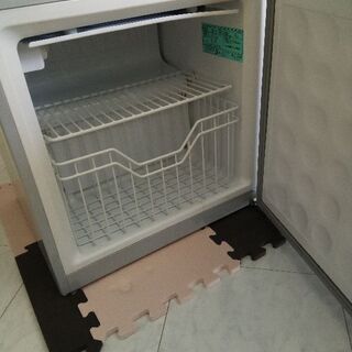 冷凍庫　ハイアールの画像
