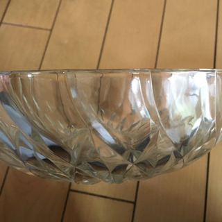 ガラス大深皿未使用の画像