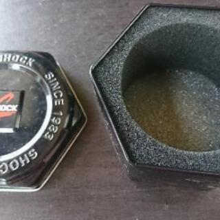 G-SHOCKが入っていた缶のみ