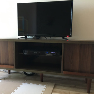 テレビボード
