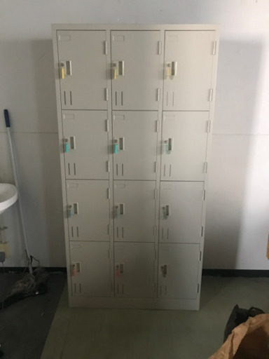 スチール ロッカー 12 中古 スペアキー有り（1個無し）