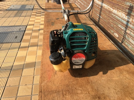 マキタエンジン草刈機  MEM257