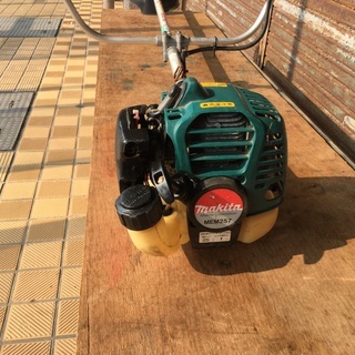 マキタエンジン草刈機  MEM257