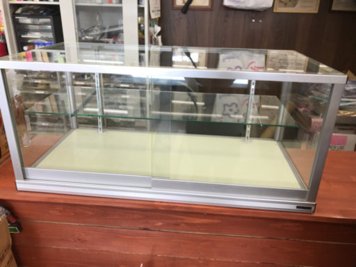 中古品 日本アルミ ガラスショーケース 陳列棚 高さ約400×横幅約895×奥行約450