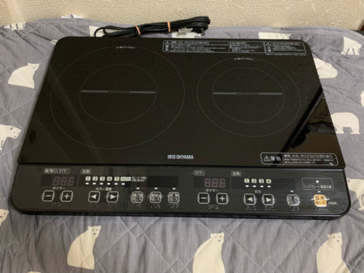 アイリスオーヤマ ☆ IHクッキングヒーター ☆ IHK-W1-B ☆ ご希望であれば専用台も^ ^