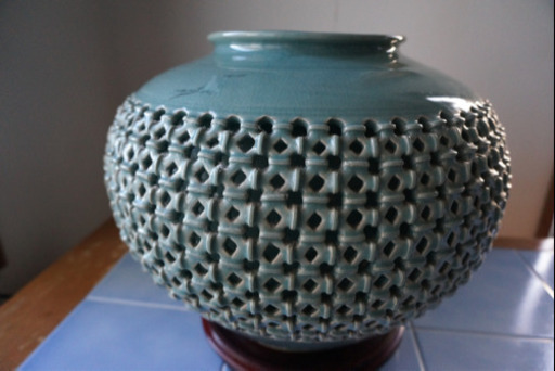 最終価格！青磁 二重透かし焼き壺  海青作  大壺