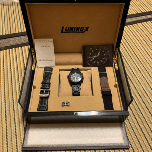 腕時計 LUMINOX sr-71 blackbird 9062