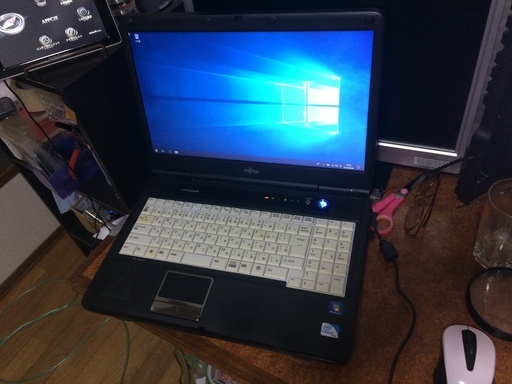富士通 LIFEBOOK A540/CX   OSはwindows10 Professional  64bt テンキー付き