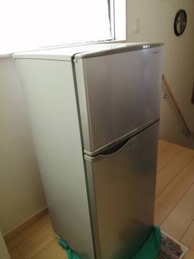 シャープ製冷蔵庫（118L）