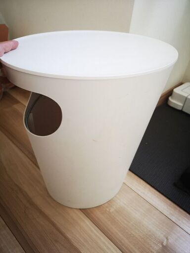上に物がおけるゴミ箱