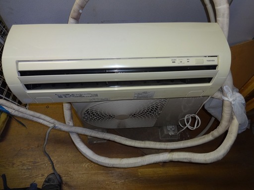 中古 エアコン 近隣は取り付け込2.8万円 東芝2009年 日立/松下など