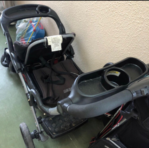 縦型二人乗りベビーカー