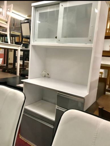 食器棚　ホワイト