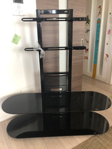 テレビスタンド 掛けるタイプです。美品