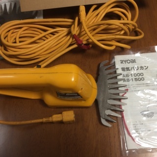 電気バリカン（芝刈り用）の画像