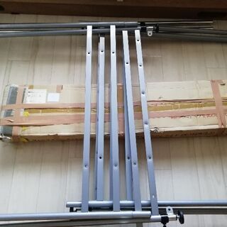 【取引中】ツッパリクローゼットハンガー　クローゼットハンガーラック