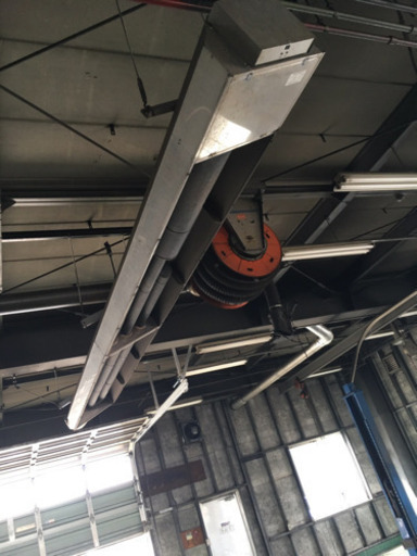 天吊ヒーター   ストーブ  排ガスリール 自動車 工場 設備