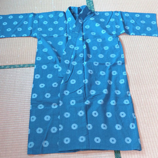 青地の着物です👘➁