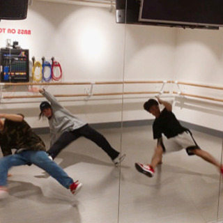 DANCE IS LIFE STYLE