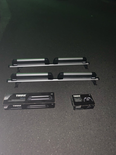 THULE キャリア  ラック ルーフキャリア