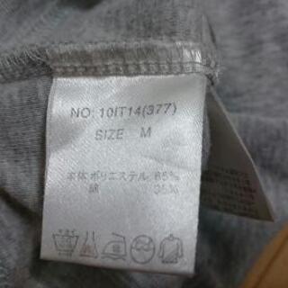 【セシルマクビー】ロングＴシャツ・ロンＴ(Ｍサイズ)の画像