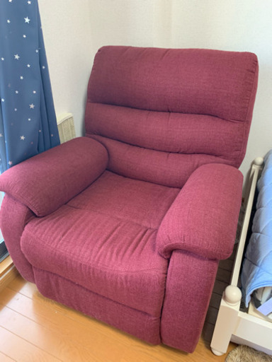 ニトリ 電動リクライニングソファ 3段体圧分散