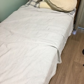 シモンズ　シングルベッド（取引日時指定・条件ゆるくしました）