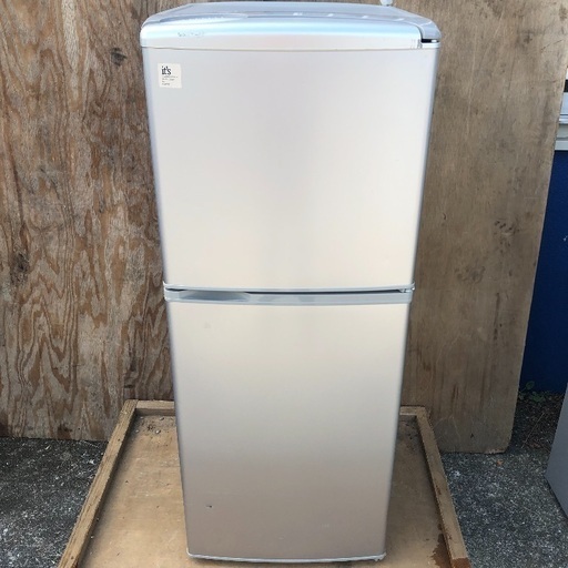 〔配送無料〕137L 冷蔵庫 SANYO 自動霜取りタイプ 静音化設計