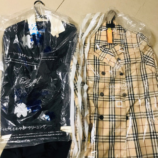 婦人服 たくさん  シャネル、バーバリーも有