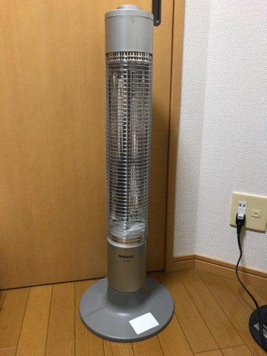 遠赤外線カーボンストーブ3000円で売ります！