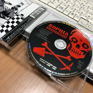 SOPHIA/HARD WORKER/NEWSPAPERの画像