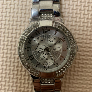 GUESS. 腕時計の画像