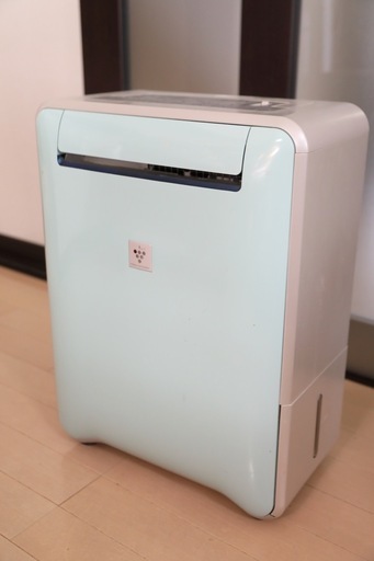 シャープの除湿機 CV-S71C