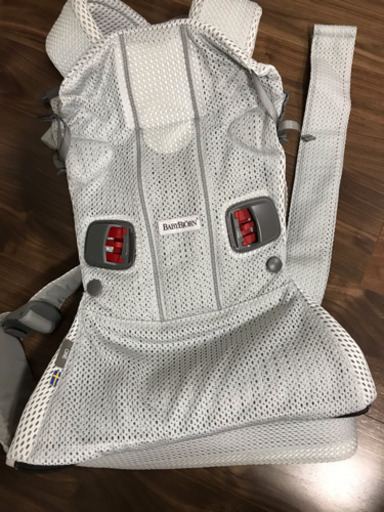 ベビービョルン ワンカイエアー  ONE KAI Air