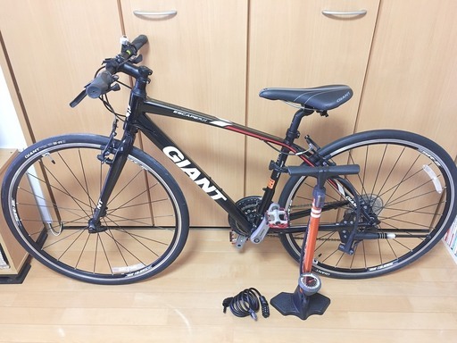 【超美品】GIANT クロスバイク ESCAPE RX ブラック
