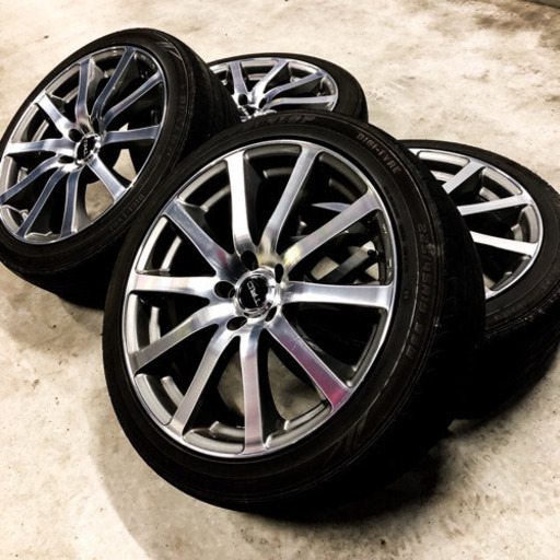 車のパーツ TRD ALUMNUM WHEEL TF4