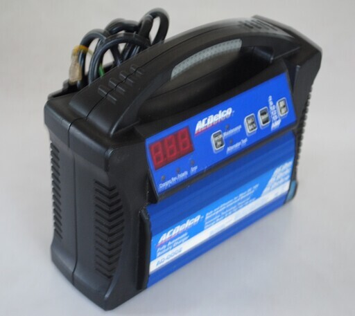 ACDelco(エーシーデルコ) 全自動バッテリー充電器 12V専用 AD-0002 中古