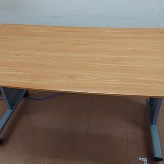 オフィス移転のため不要オフィス家具(デスク)を無料でお譲りします