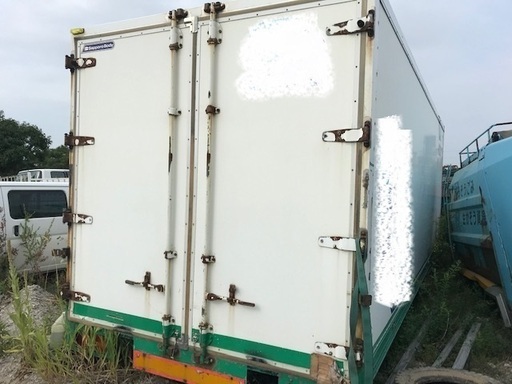 良品【超希少格安】6900×2470×2400　トラック４トン冷凍車(頑丈）箱のみ　コンテナ　物置　倉庫　アルミ箱　北海道江別市発