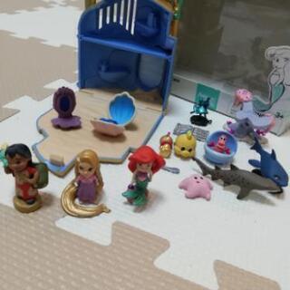 ディズニー　アリエルのお城とミニフィギュアの画像