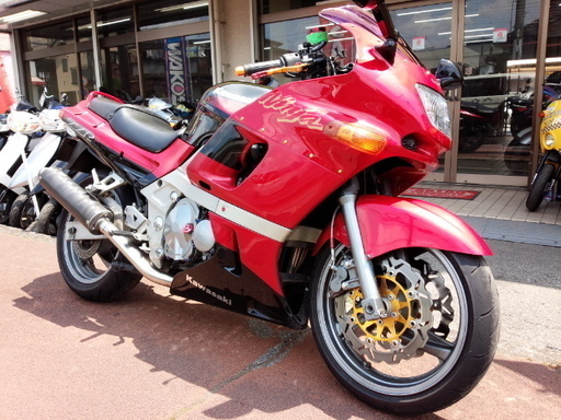 NO.2825 ＺＺＲ４００　Ｎ型　水冷４サイクル１６バルブ４気筒エンジン　ＥＴＣ付き　グリップヒーター付き　カーボン集合マフラー　☆彡