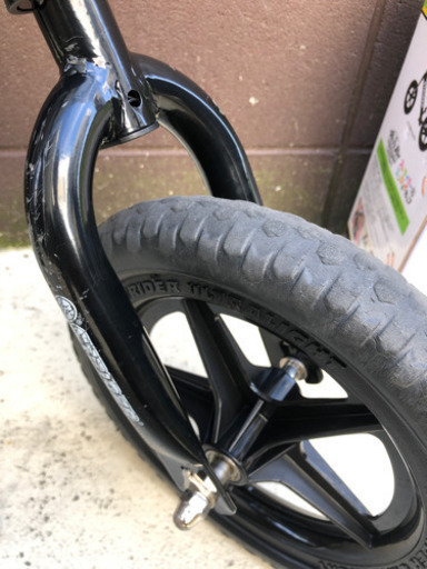 人気のストライダー 12 SPORT 黒 箱/説明書/工具付