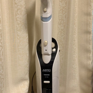 スリム型掃除機(TOSHIBA)