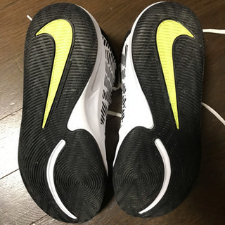 ナイキ バッシュ バスケの画像