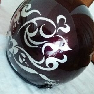 女性用バイクヘルメットの画像