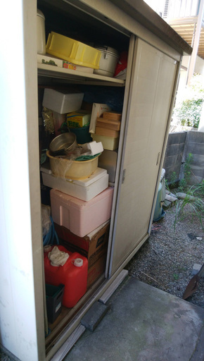 (引取限定)《姫路市青山》ヨド物置☆大型物置☆収納力抜群！！こんなのが欲しかった！！