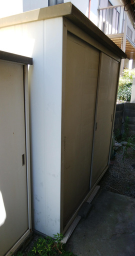 (引取限定)《姫路市青山》ヨド物置☆大型物置☆収納力抜群！！こんなのが欲しかった！！