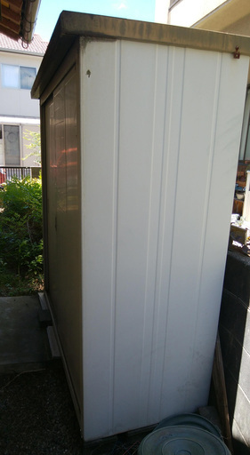 (引取限定)《姫路市青山》ヨド物置☆大型物置☆収納力抜群！！こんなのが欲しかった！！