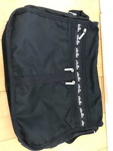 黒Ellesse